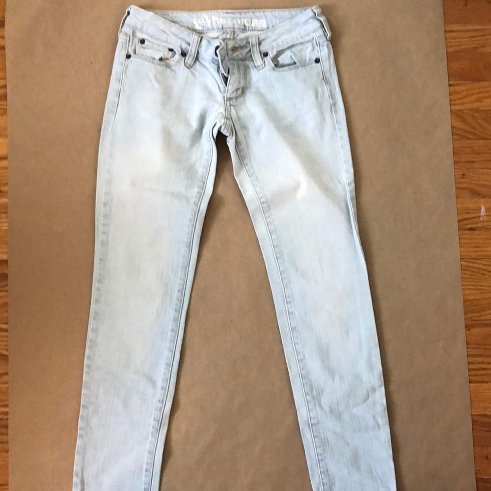 Light blue Jeans. 00 regular length